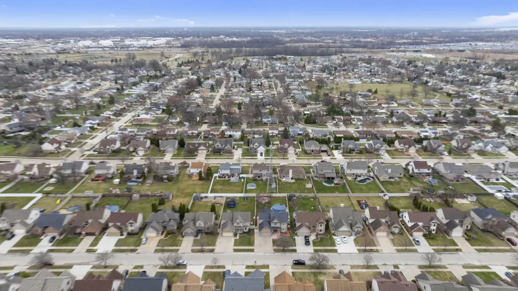 24279 Emily Drive Brownstown Charter Township MI 48183