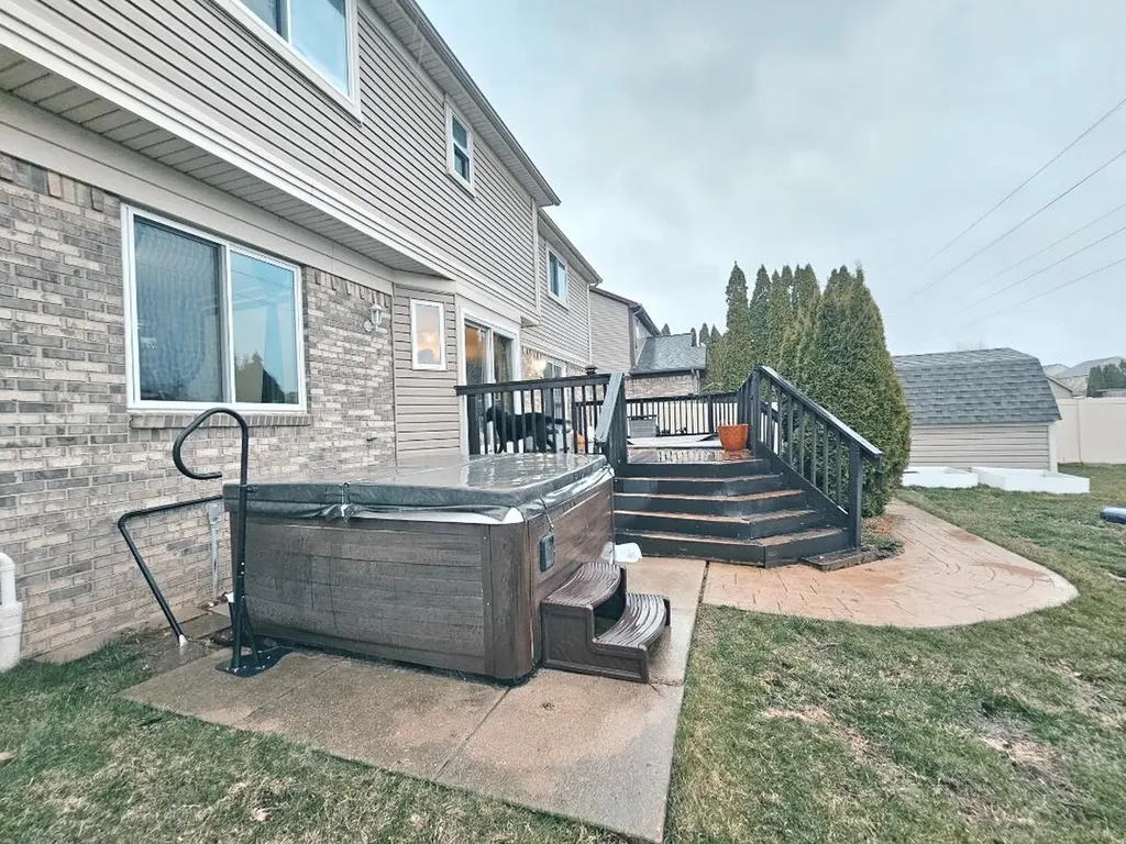 24279 Emily Drive Brownstown Charter Township MI 48183