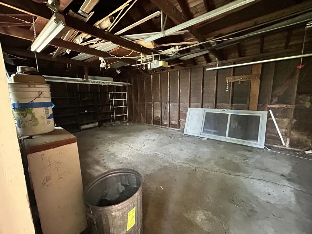 15464 Cameron Street Southgate City MI 48195