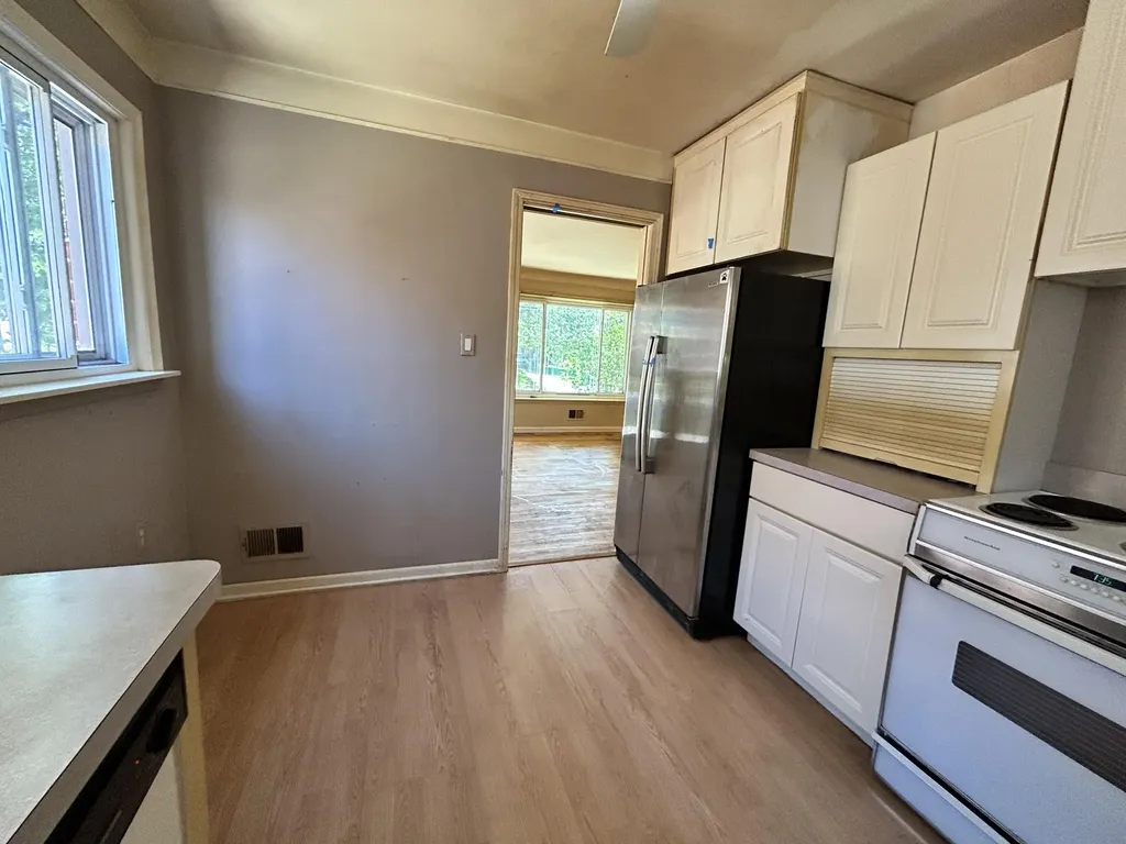 15464 Cameron Street Southgate City MI 48195