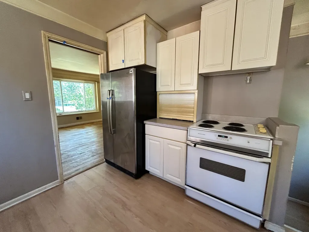 15464 Cameron Street Southgate City MI 48195