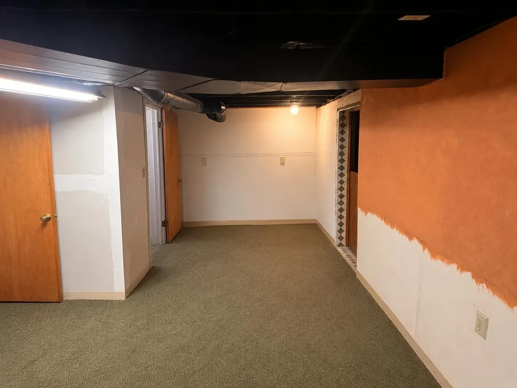 922 E Michigan Avenue East Lansing City MI 48823