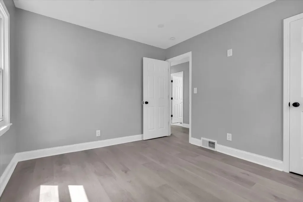 14427 Bringard Drive Detroit City MI 48205