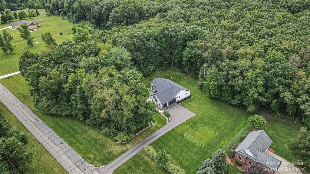 1970 Bridgets Way Unadilla Township MI 48137