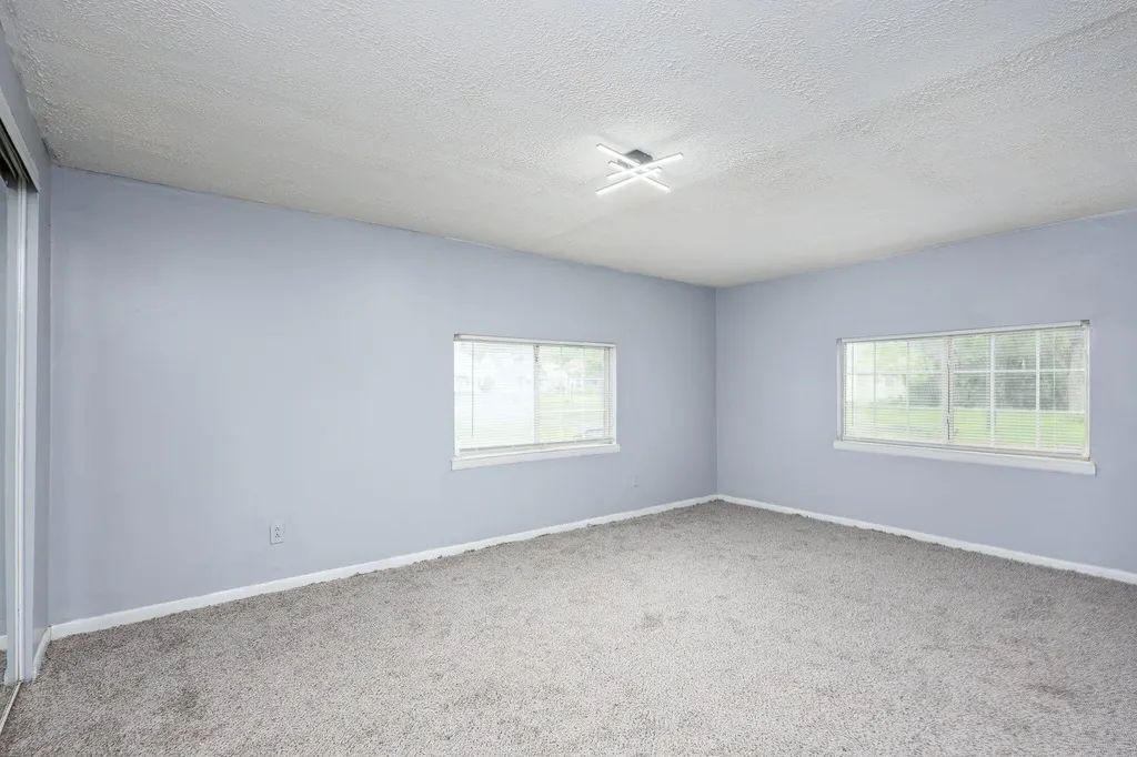 15641 Pickford Detroit City MI 48235