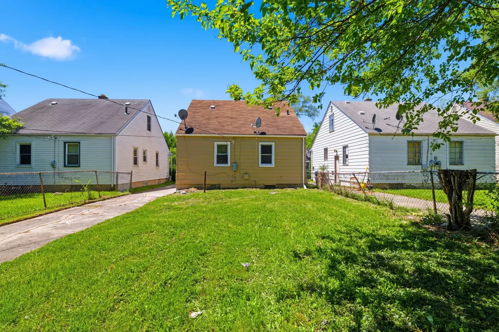6816 Evergreen Road Detroit City MI 48228