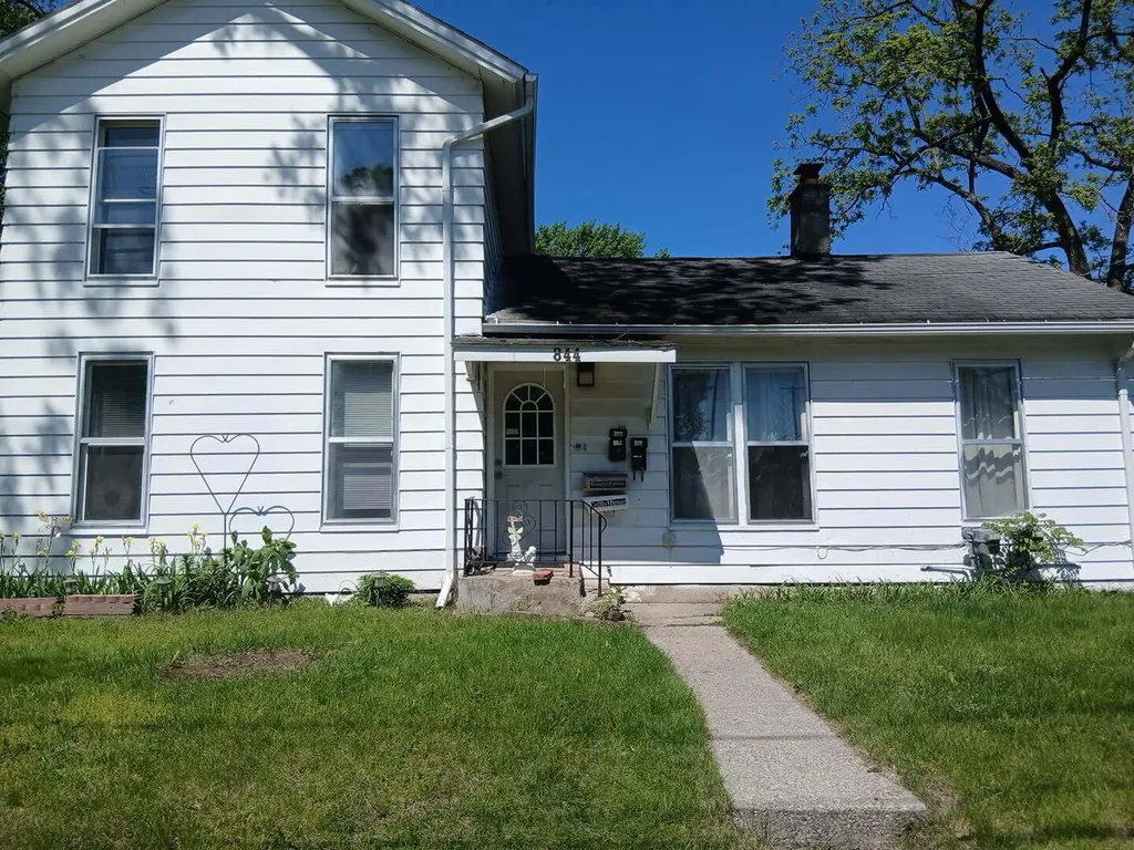 844 Backus Street Jackson City MI 49202