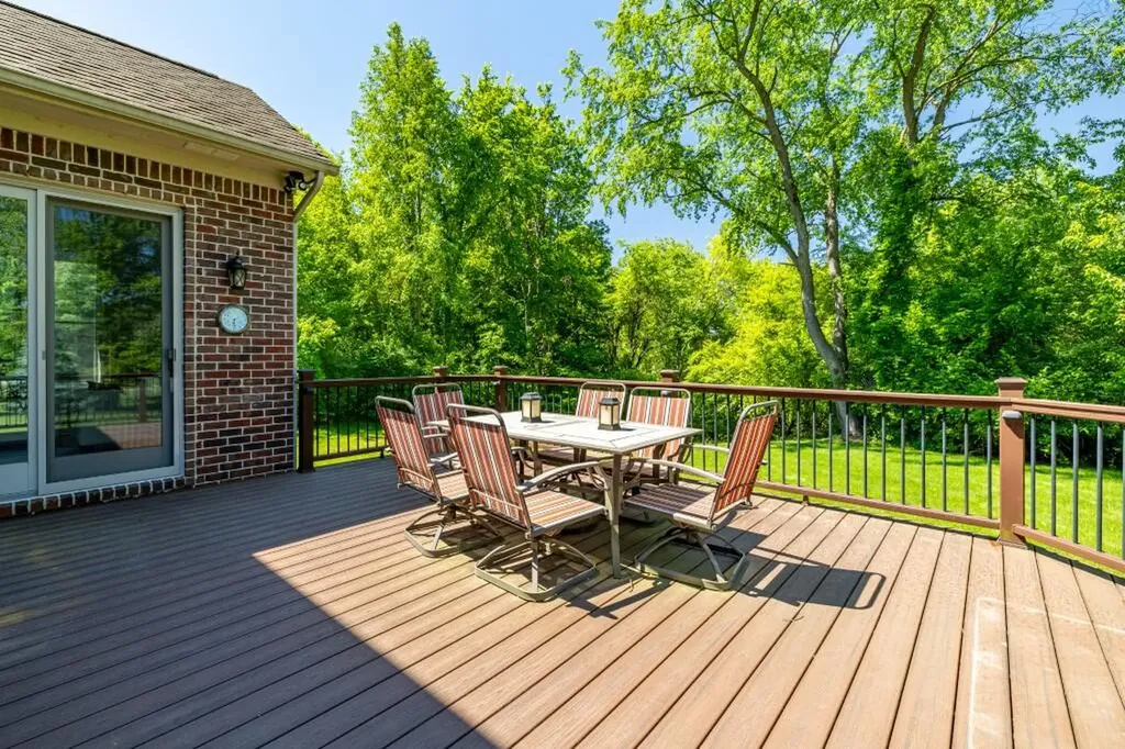 8061 Pine Ridge Court Salem Township MI 48168