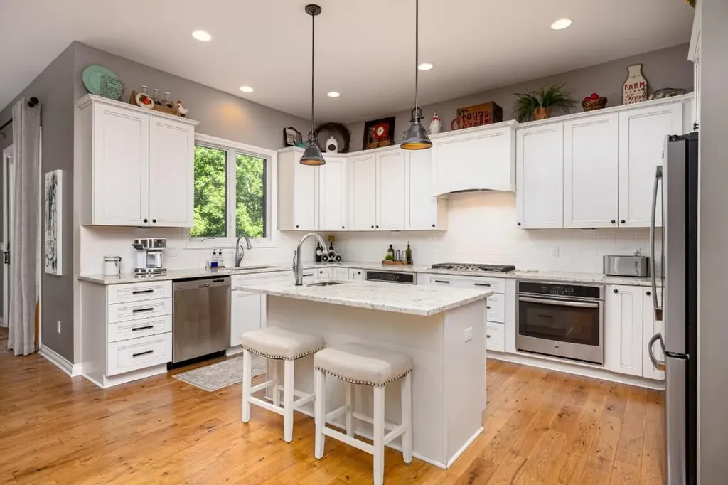8061 Pine Ridge Court Salem Township MI 48168