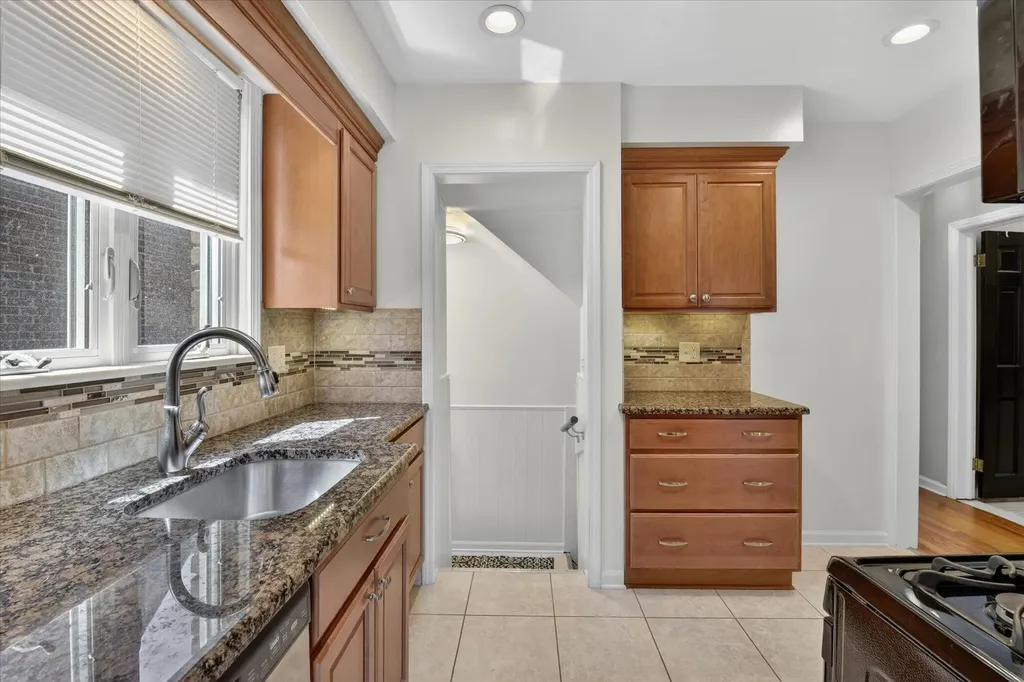 1426 Leblanc Street Lincoln Park City MI 48146