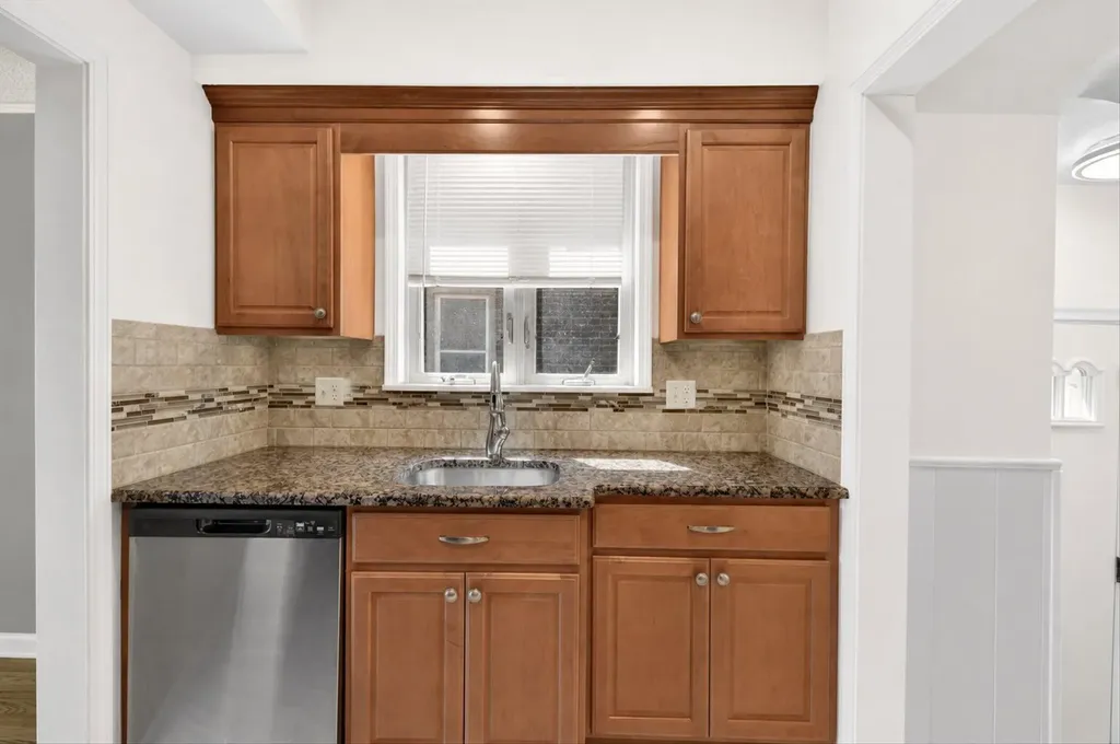 1426 Leblanc Street Lincoln Park City MI 48146