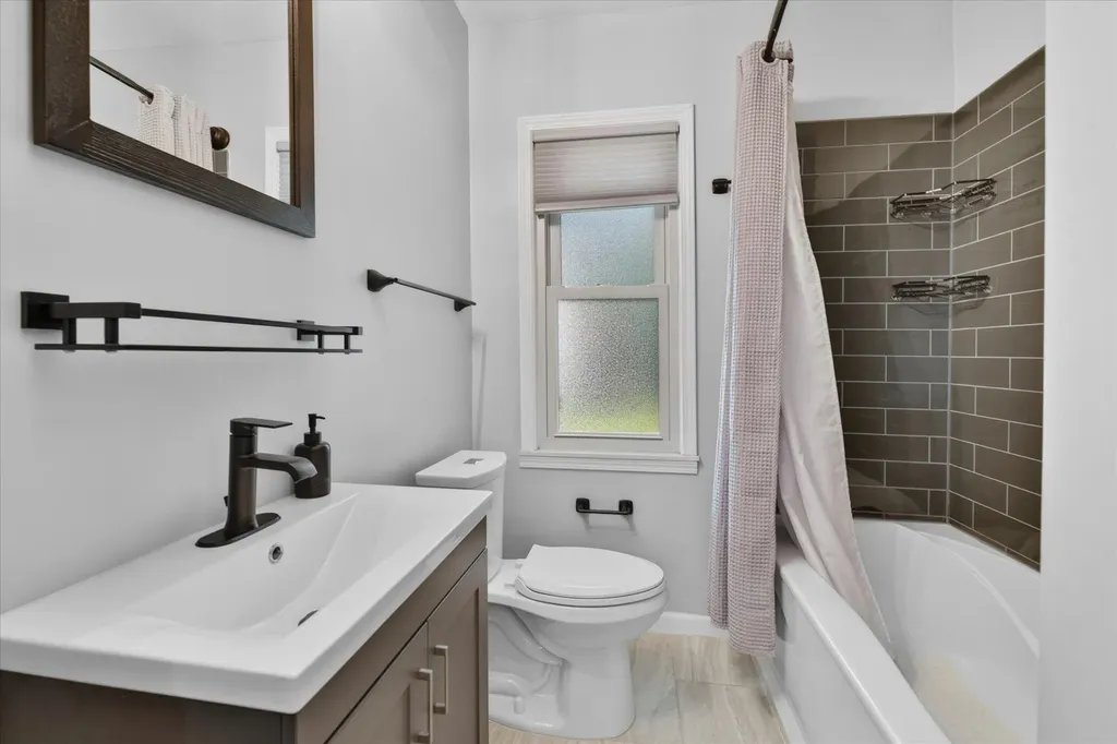 1426 Leblanc Street Lincoln Park City MI 48146