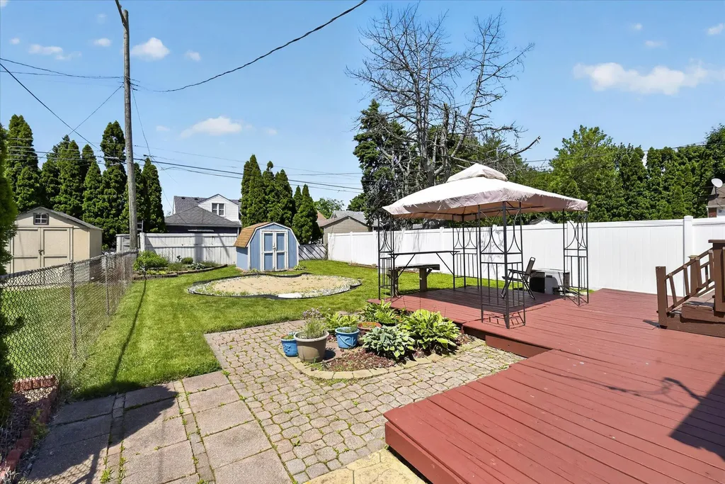 1426 Leblanc Street Lincoln Park City MI 48146