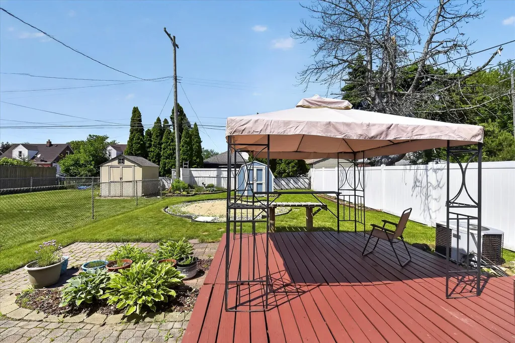 1426 Leblanc Street Lincoln Park City MI 48146