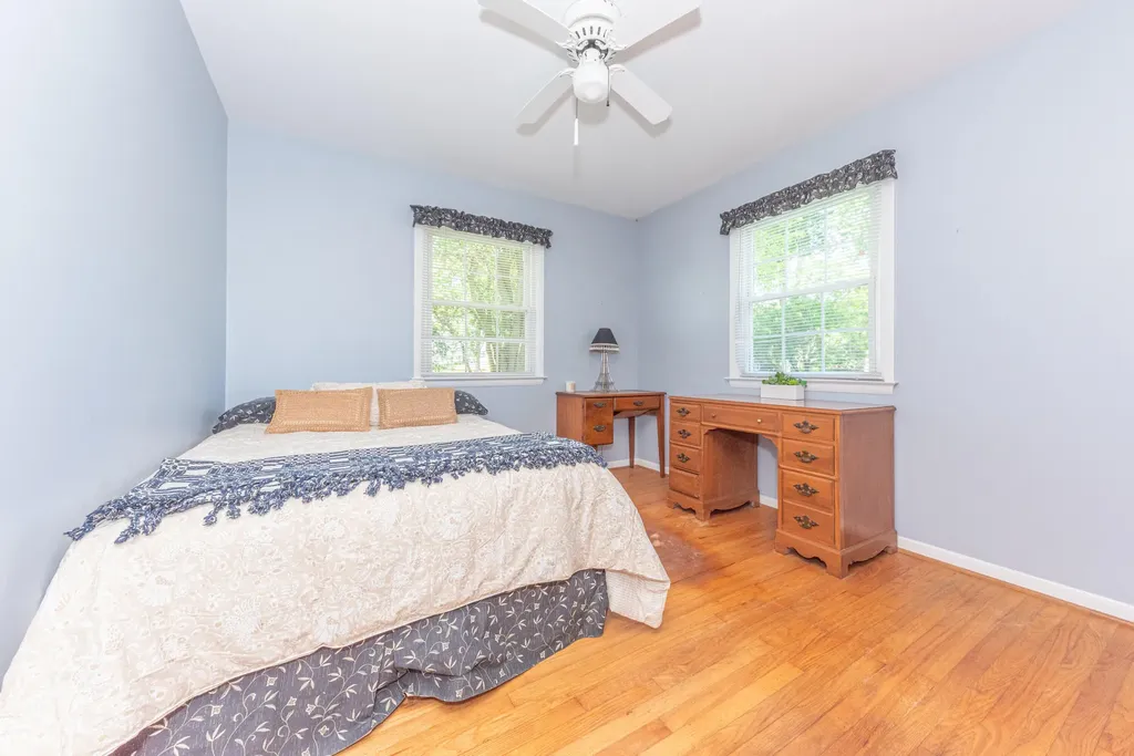 9547 Crestline Drive Hamburg Township MI 48169
