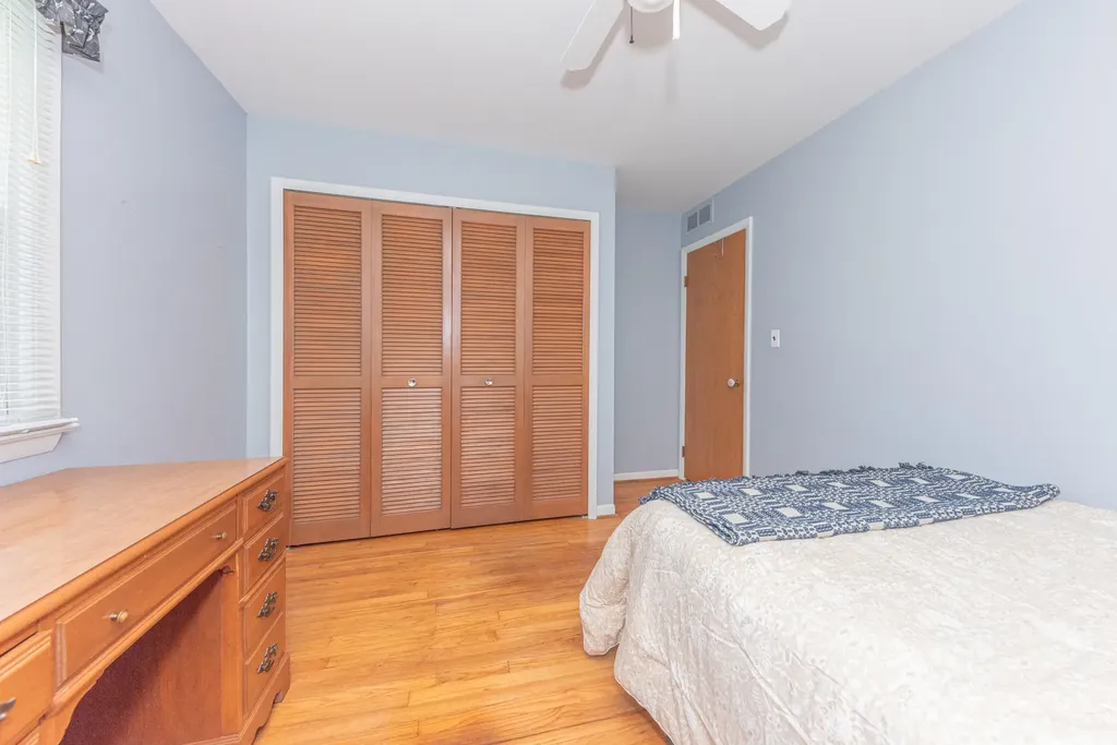 9547 Crestline Drive Hamburg Township MI 48169