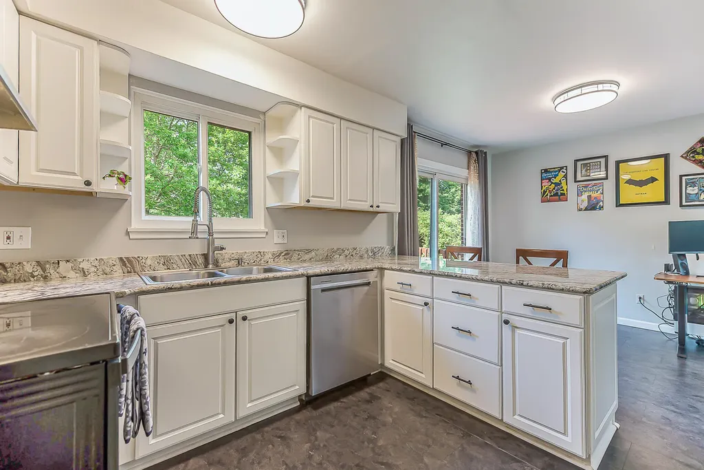 3011 Williamsburg Road Ann Arbor City MI 48108
