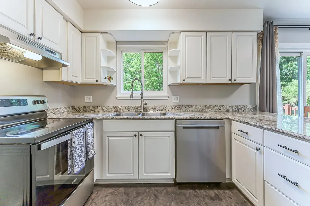 3011 Williamsburg Road Ann Arbor City MI 48108