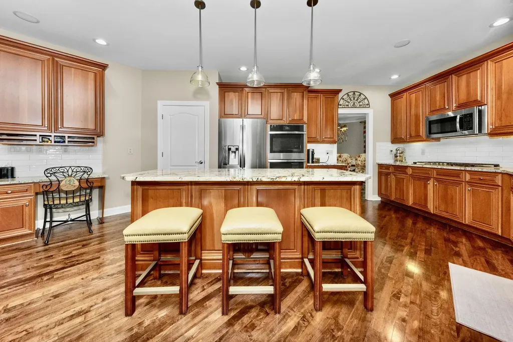 26375 Glenwood Drive Novi City MI 48374