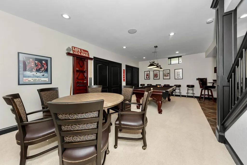 26375 Glenwood Drive Novi City MI 48374
