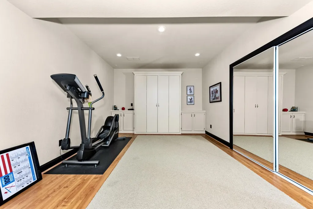 26375 Glenwood Drive Novi City MI 48374