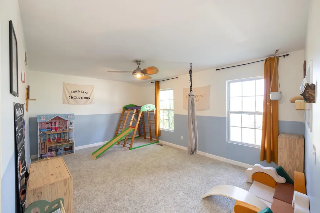 2717 Sycamore River Drive Handy Township MI 48836