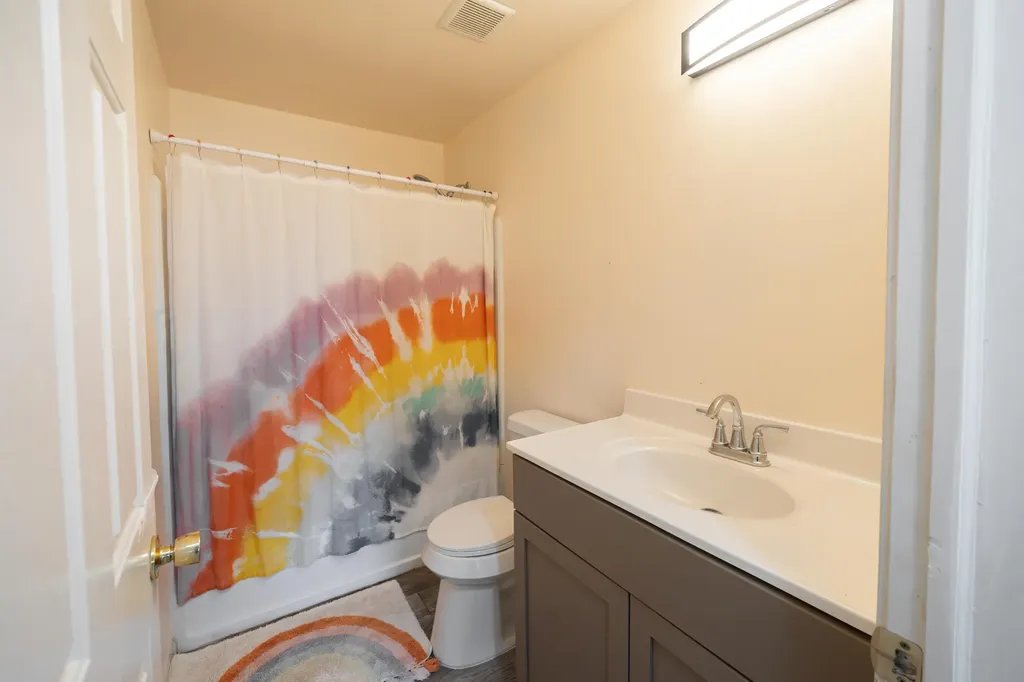2717 Sycamore River Drive Handy Township MI 48836