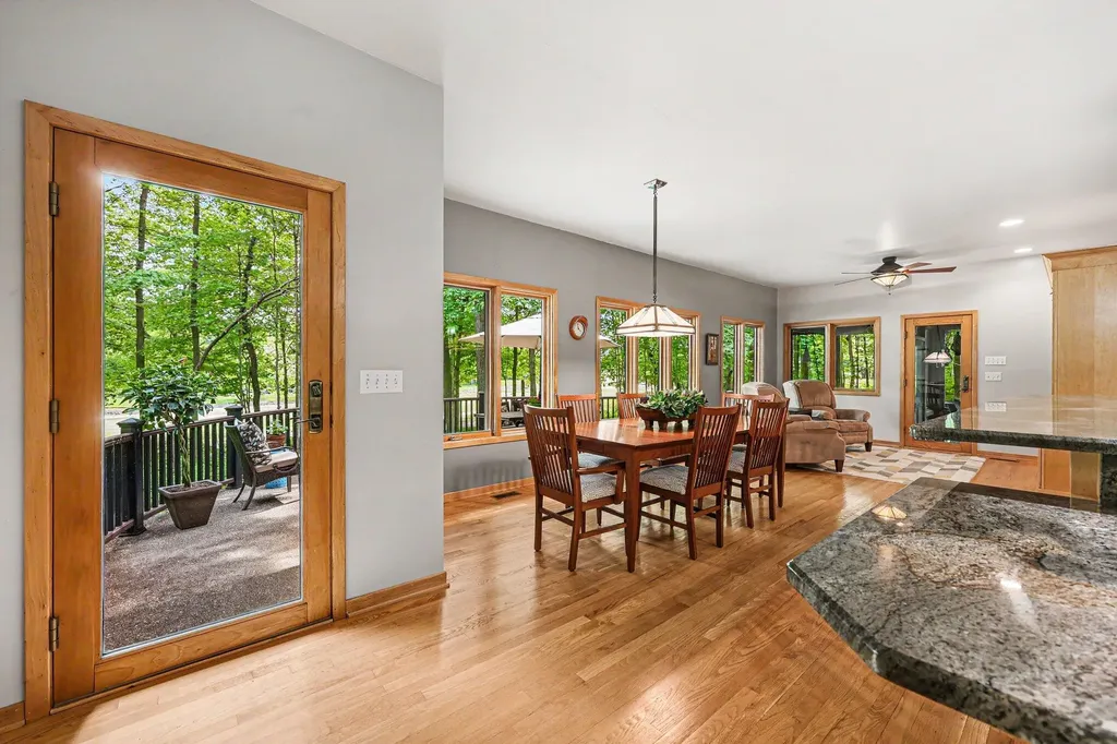 2515 Southwoods Trail Lodi Township MI 48108