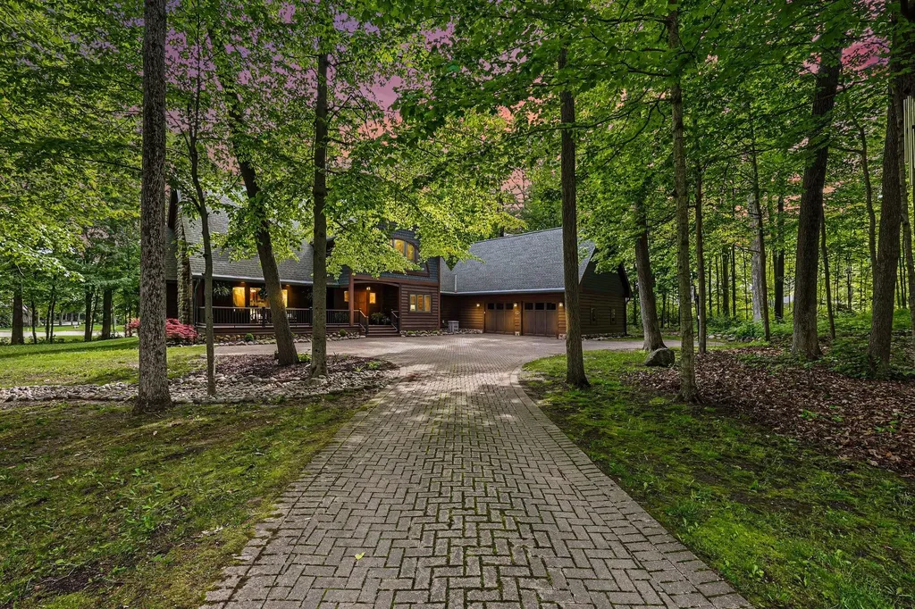 2515 Southwoods Trail Lodi Township MI 48108