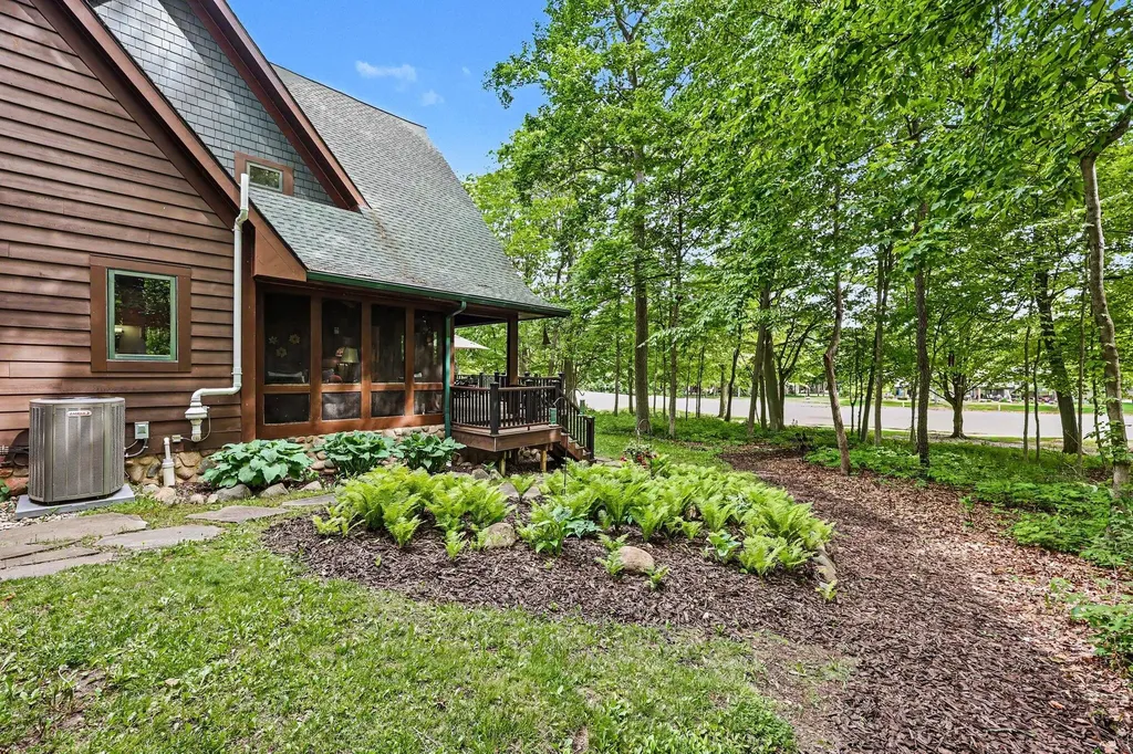 2515 Southwoods Trail Lodi Township MI 48108
