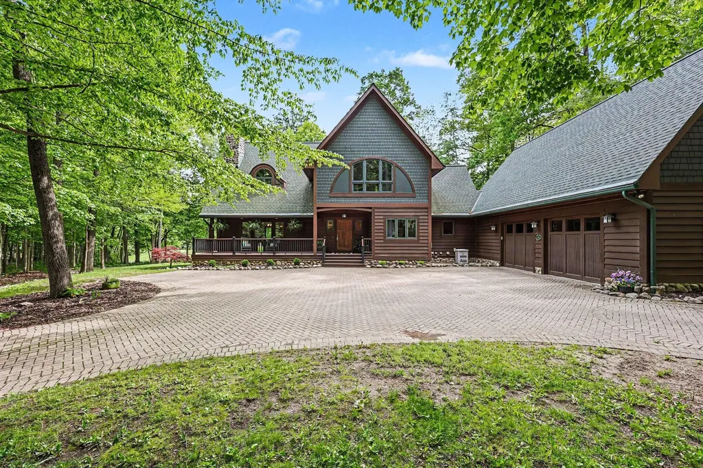 2515 Southwoods Trail Lodi Township MI 48108