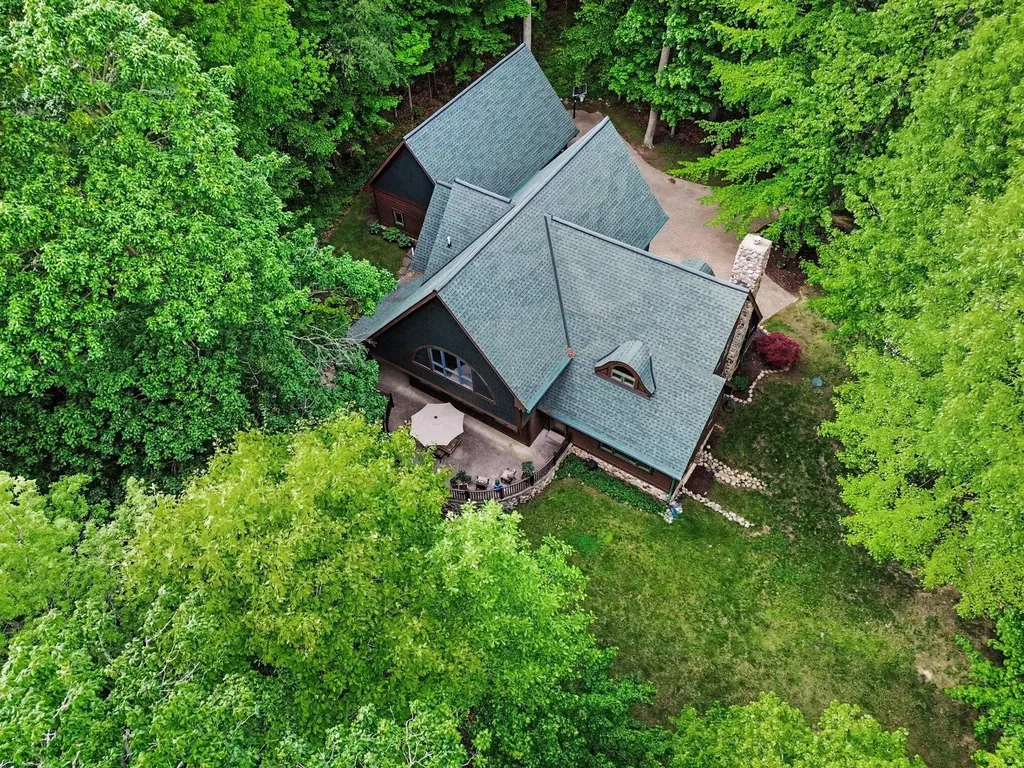 2515 Southwoods Trail Lodi Township MI 48108