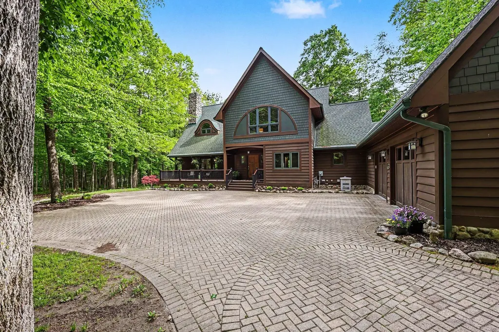2515 Southwoods Trail Lodi Township MI 48108
