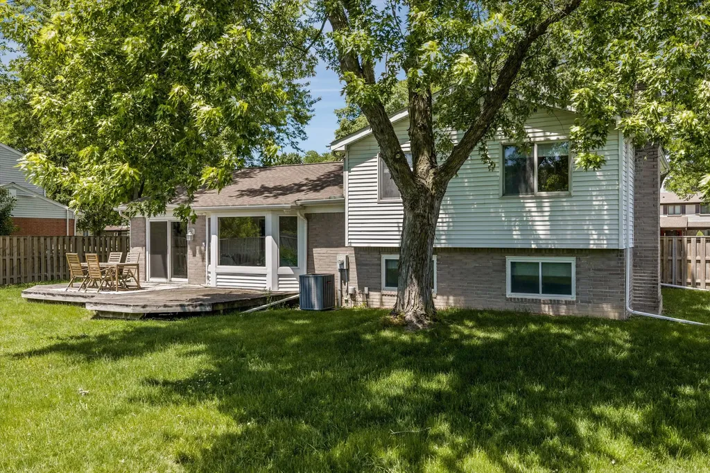 403 Lexington Drive Saline City MI 48176