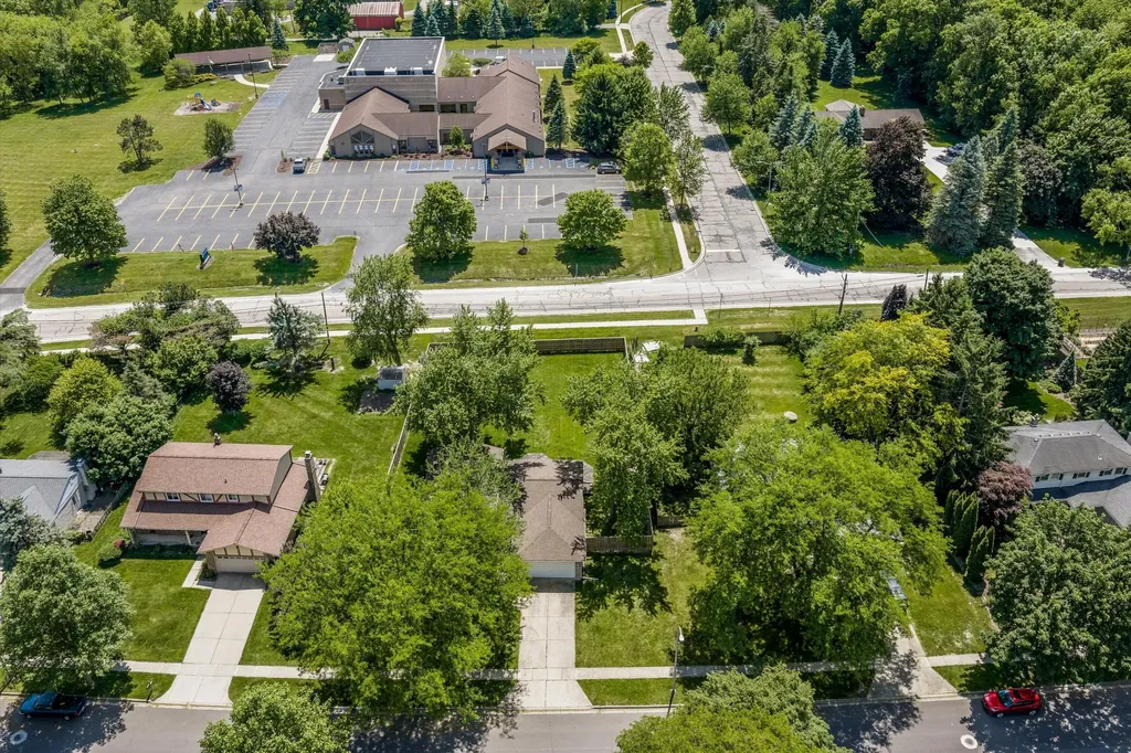 403 Lexington Drive Saline City MI 48176