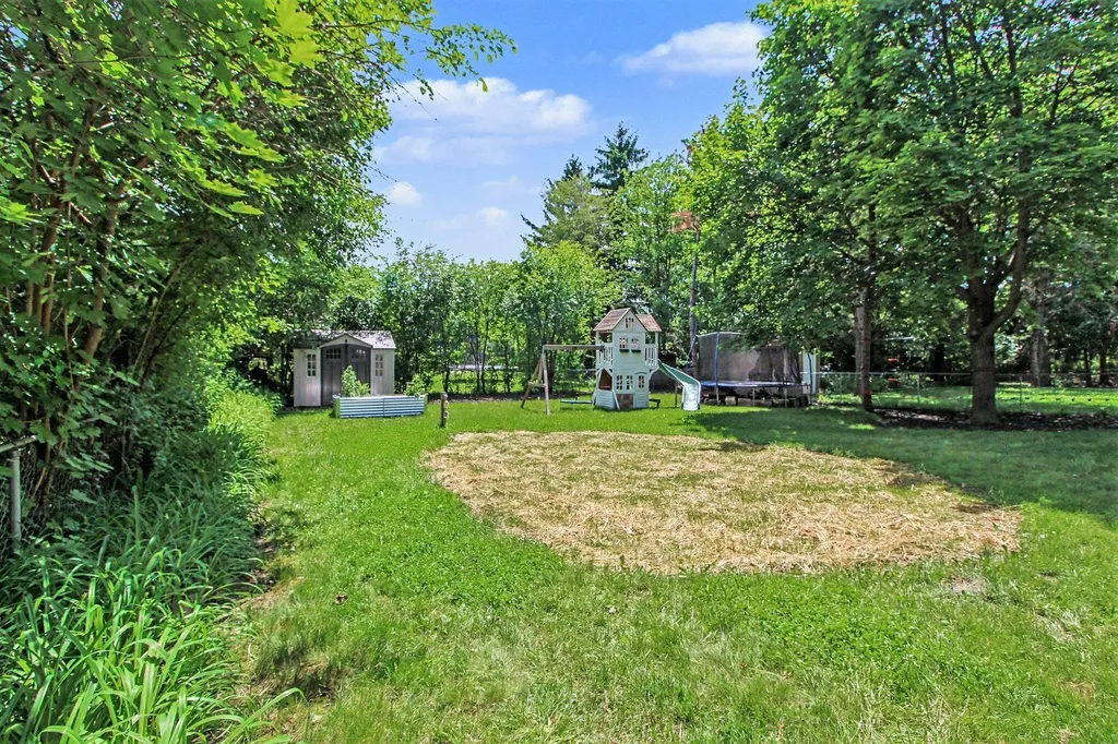 4382 Yarmouth Crossing Pittsfield Charter Township MI 48197