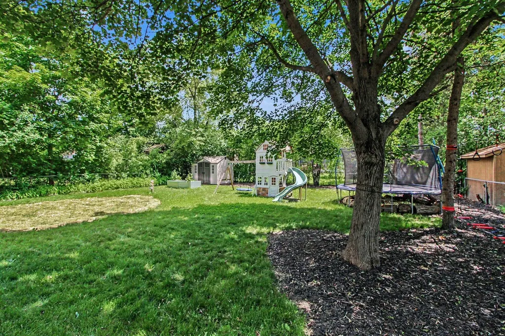 4382 Yarmouth Crossing Pittsfield Charter Township MI 48197