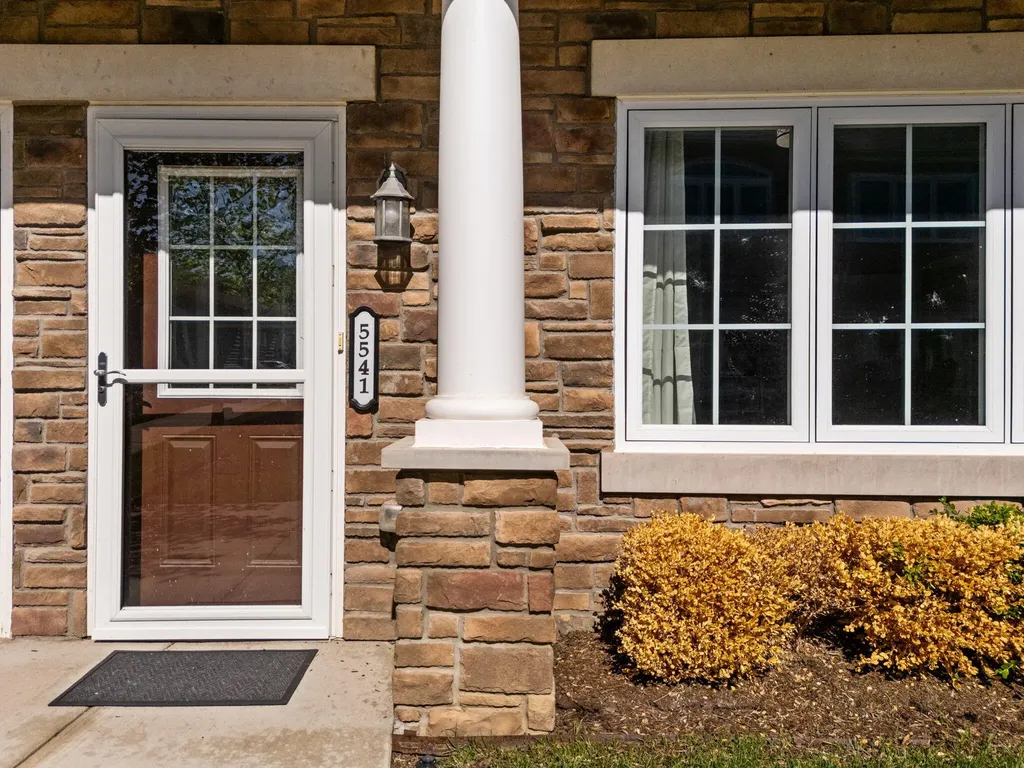 5541 Arbor Chase Drive Ann Arbor City MI 48103