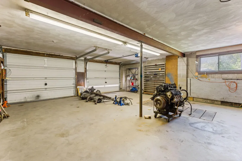 6750 Smith Road Leoni Township MI 49201