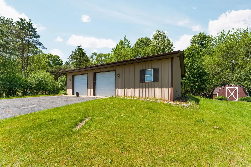 6750 Smith Road Leoni Township MI 49201