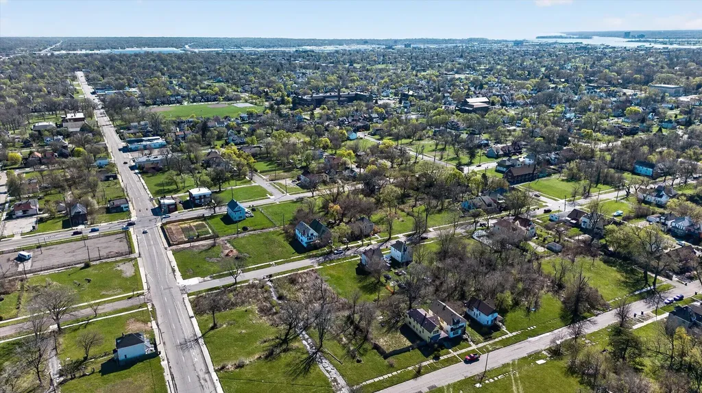 4486 Seyburn Street Detroit City MI 48214