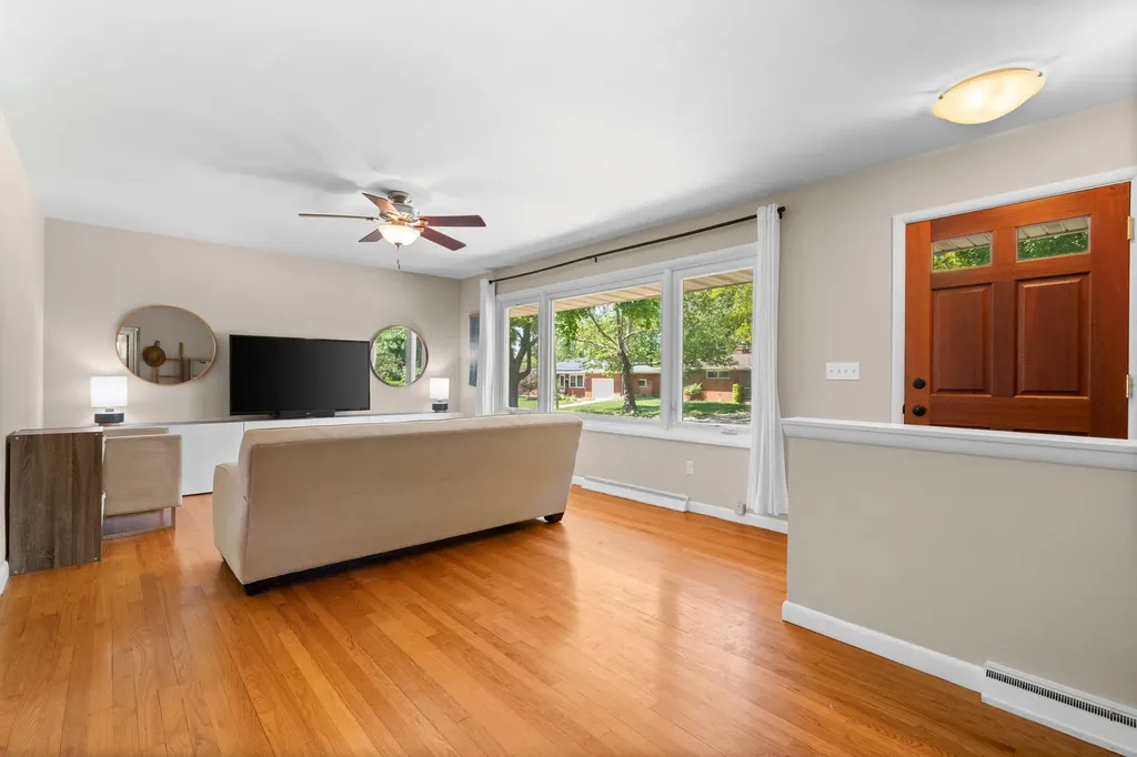 1559 Glastonbury Road Ann Arbor City MI 48103