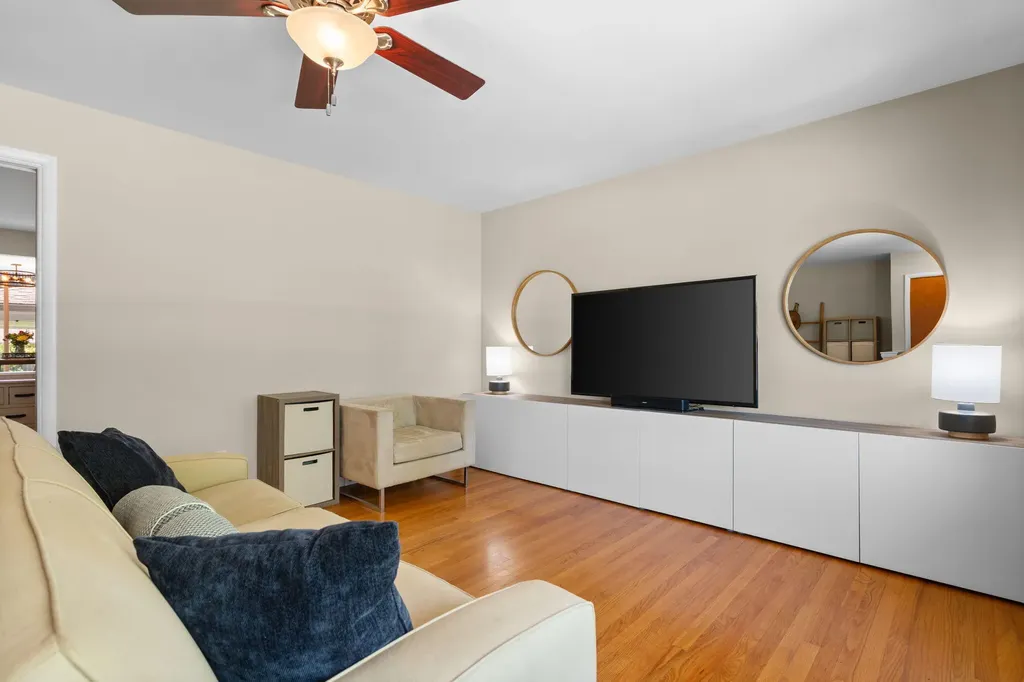 1559 Glastonbury Road Ann Arbor City MI 48103