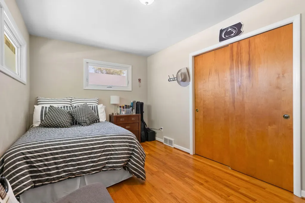 1559 Glastonbury Road Ann Arbor City MI 48103
