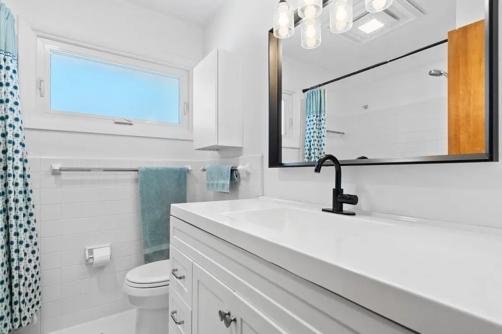 1559 Glastonbury Road Ann Arbor City MI 48103