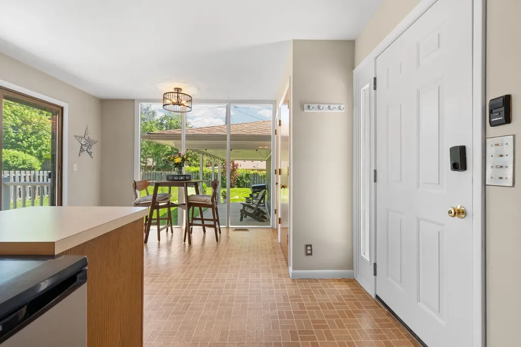 1559 Glastonbury Road Ann Arbor City MI 48103