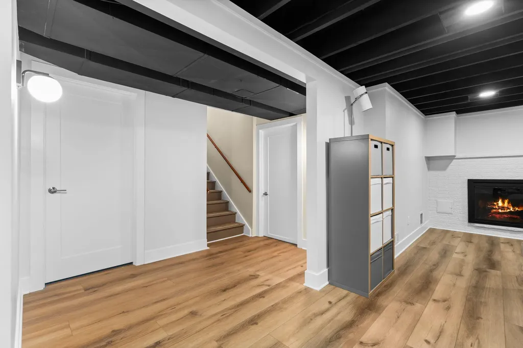 1559 Glastonbury Road Ann Arbor City MI 48103