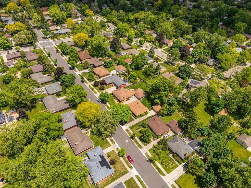 1559 Glastonbury Road Ann Arbor City MI 48103