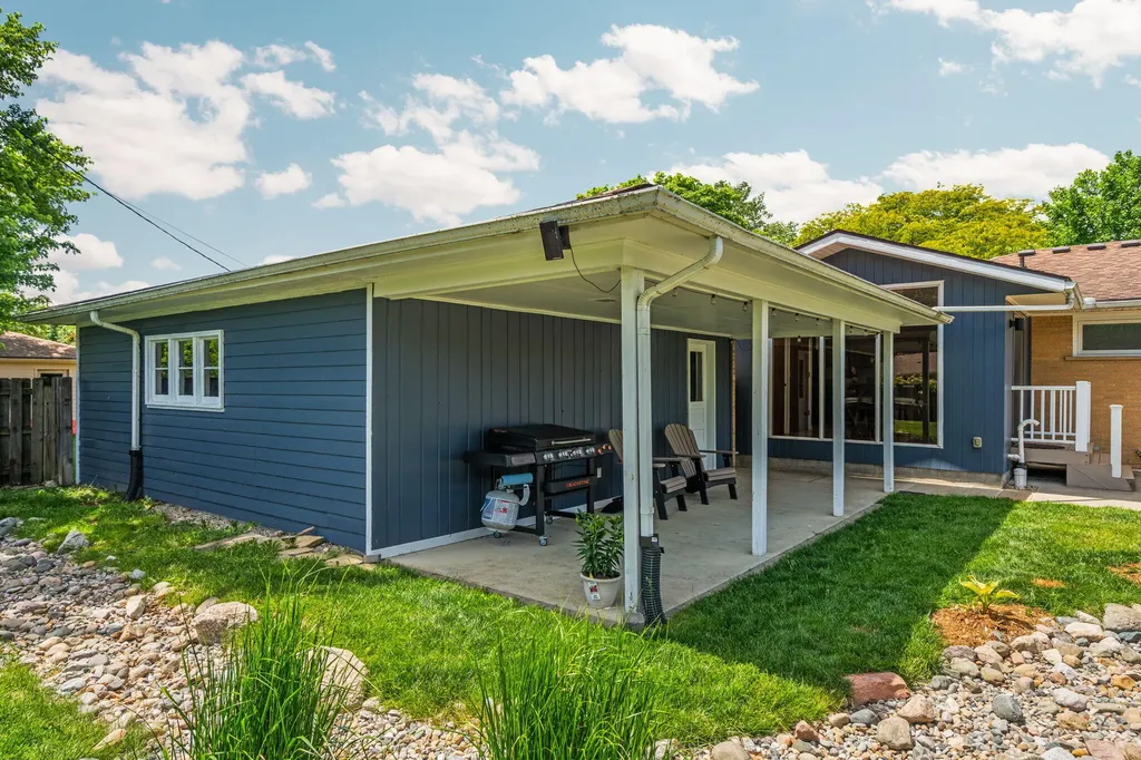 1559 Glastonbury Road Ann Arbor City MI 48103