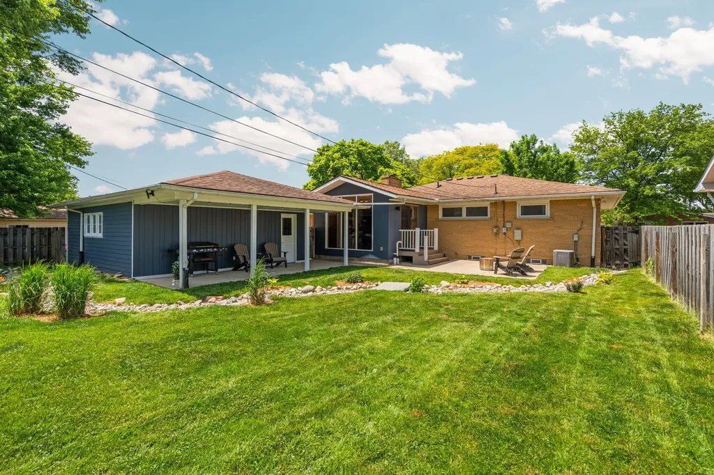 1559 Glastonbury Road Ann Arbor City MI 48103